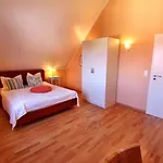 Aura - Comfort 2 With Shared Swimming Pool