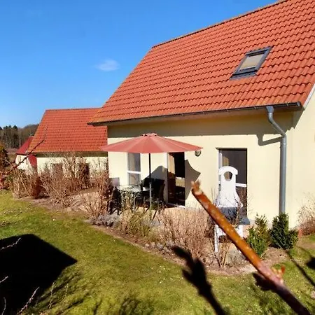 Aura - Comfort 2 With Shared Swimming Pool