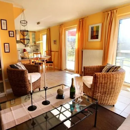 Apartment Aura - Comfort 2 With Shared Swimming Pool