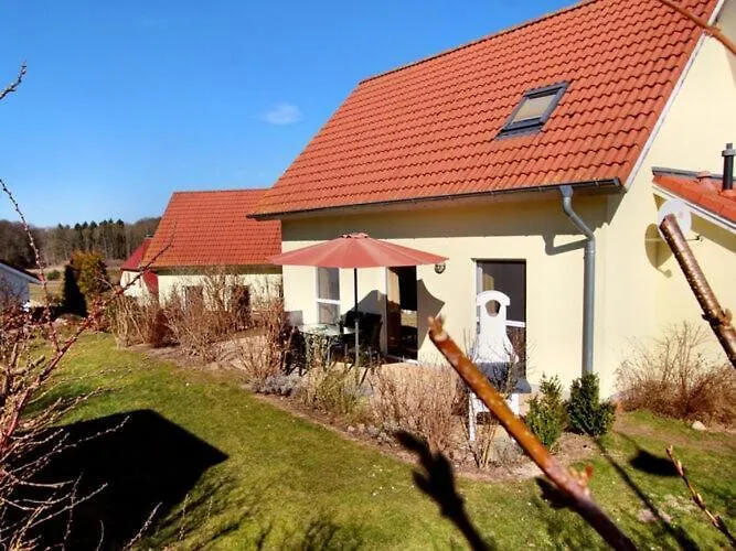 Aura - Comfort 2 With Shared Swimming Pool