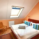 Apartment Aura - Comfort 2 With Shared Swimming Pool *